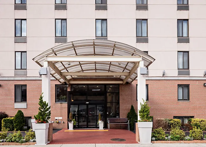 Holiday Inn Express Brooklyn By Ihg